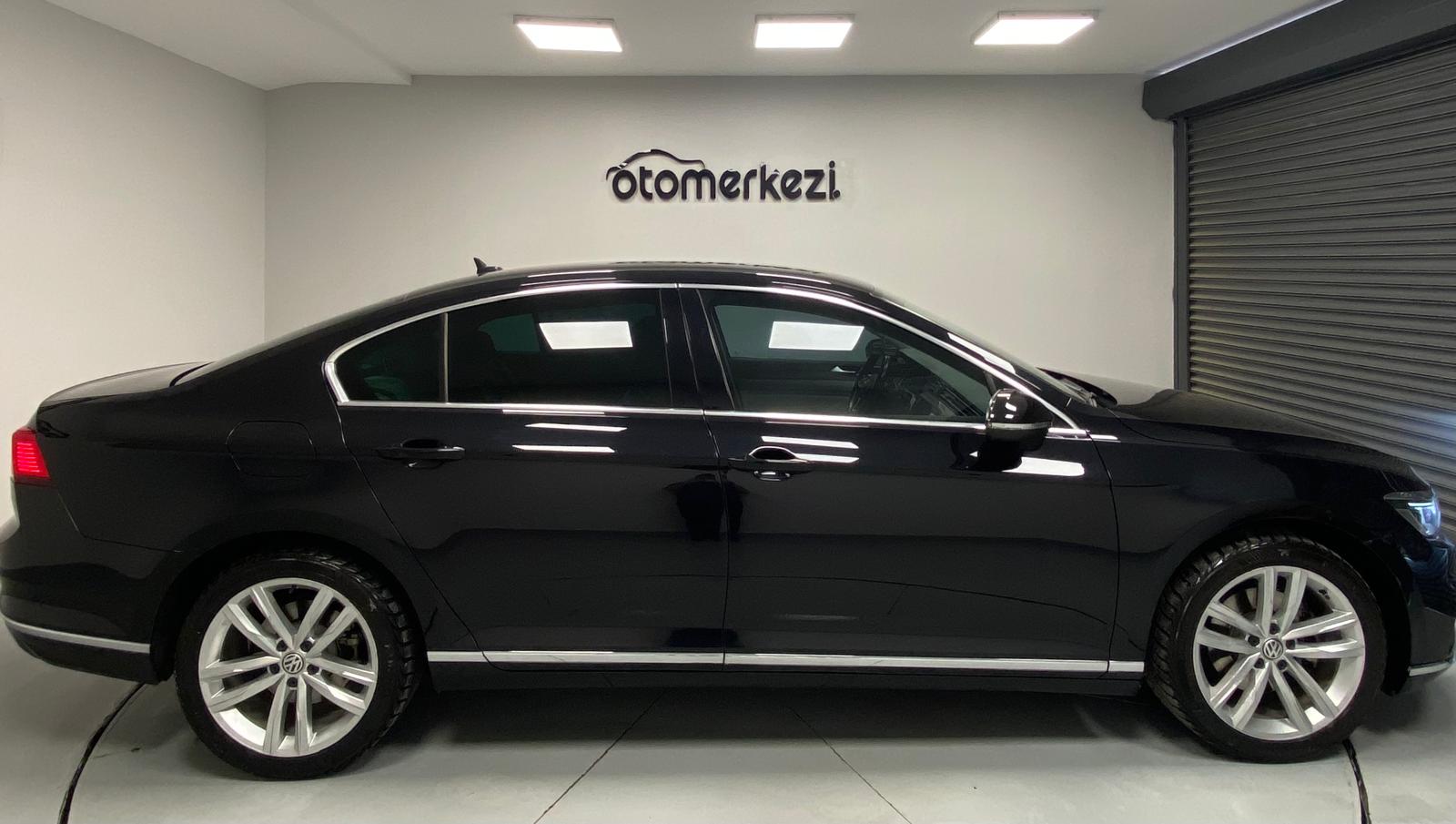 VOLKSWAGEN PASSAT 12